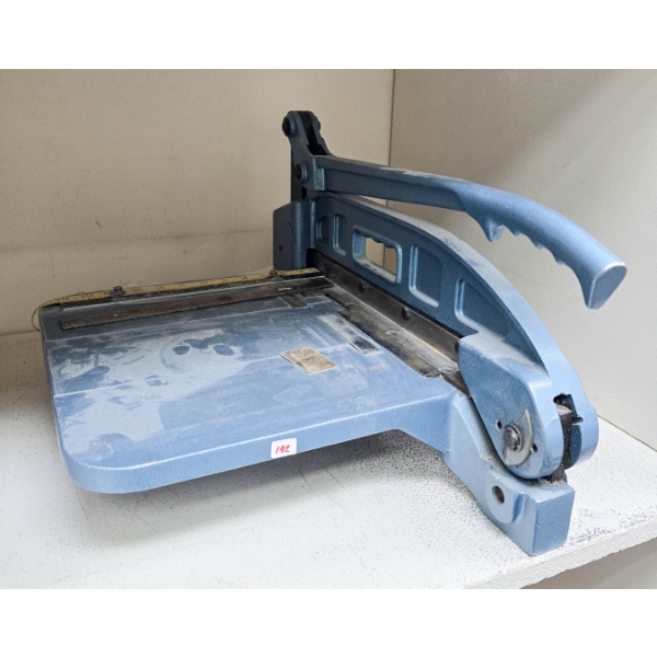 HEAVY DUTY METAL SHEER - 14" CUT