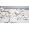 Image 3 : 54 PC FORGET-ME-NOT ROSE ROYAL ALBERT DINNERWARE SET