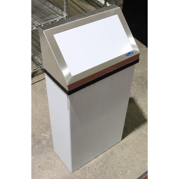 NEW FROST INDUSTRIAL STAINLESS STEEL GARBAGE CAN 