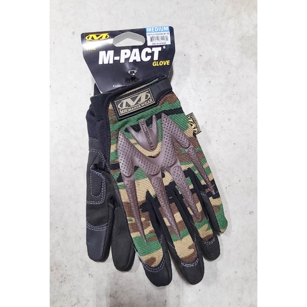 THE M-PACT WOODLAND CAMO GLOVE