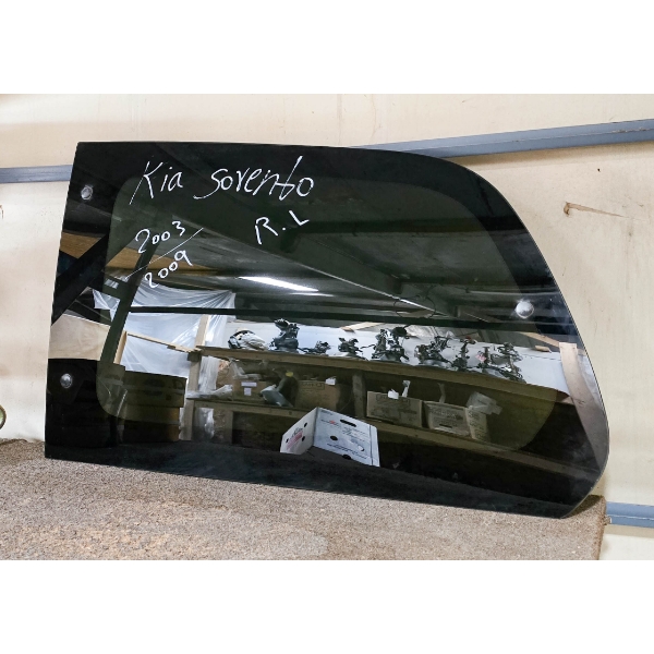 REAR LEFT WINDOW FOR 2003-09 KIA SORENTO