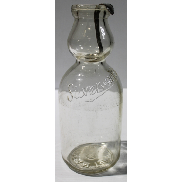 1923 SILVERWOOD'S CREAM TOP MILK BOTTLE W/ SPOON