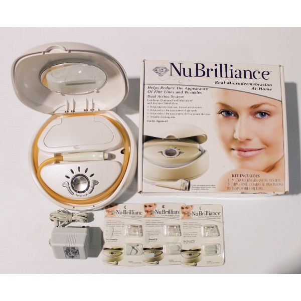 NU BRILLIANCE MICRODERMABRASION AT HOME KIT