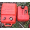 Image 1 : 2 BOAT FUEL TANKS 25 & 12 LITRE