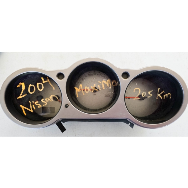SALVAGE DASHBOARD FOR 2004 NISSAN MAXIMA