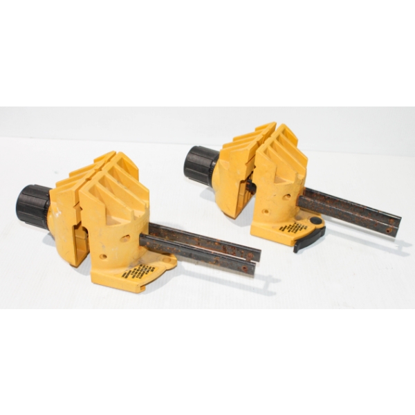 2 RECORD PORTABLE QUICK VISE - NOT COMPLETE