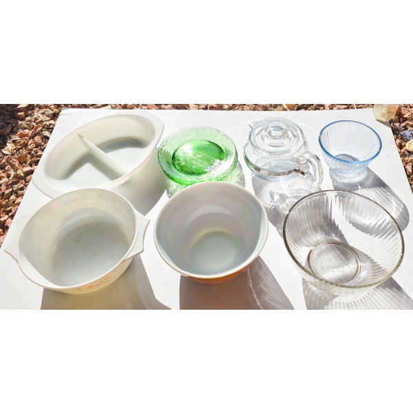 ASSORT. PYREX MIXING BOWLS, KETTLE, PLATES, ETC.