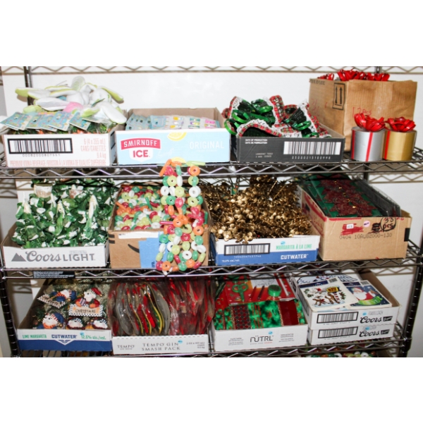 CHRISTMAS DECORATIONS & TREE ORNAMENTS ETC.