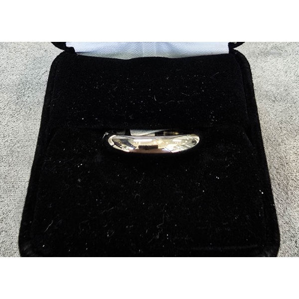 NEW TITANIUM MEN'S RING - SIZE 6.5