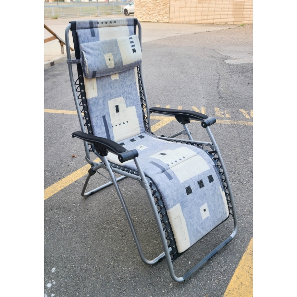 ZERO GRAVITY LAWN / BEACH CHAIR