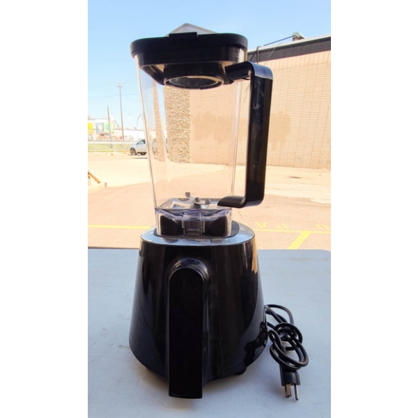 W.P. HOUSEHOLD SPECIALIZED NUTRITION BLENDER
