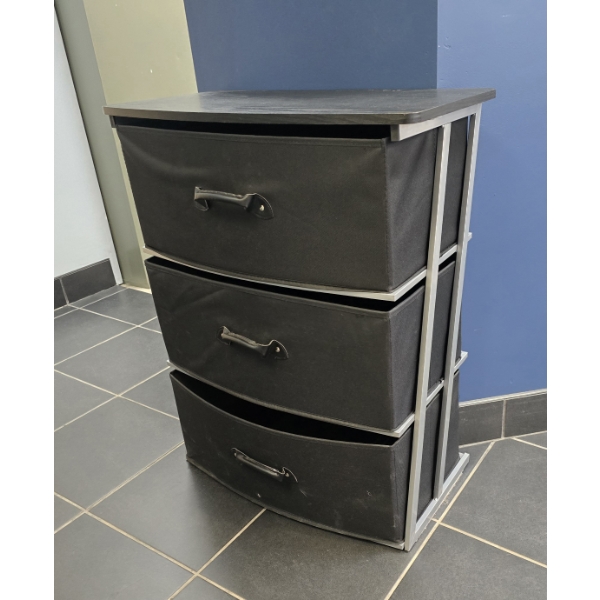 THREE TIER REMOVABLE DRAWER STORAGE CUBBY