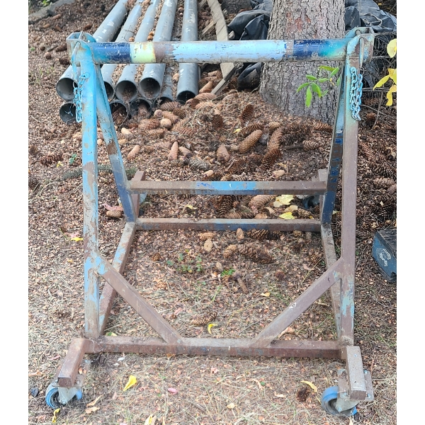 CABLE ROLL STAND ON WHEELS