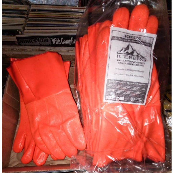 6 PR ICEBERG INSULATED PVC GLOVES - ONE SIZE