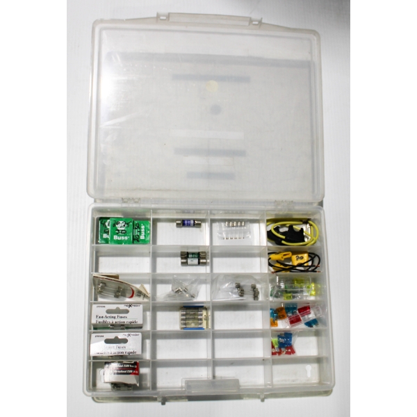 120V & 12V FUSES W/ ORGANIZER