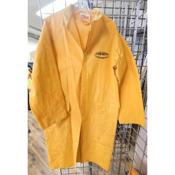 STORM MASTER FLAME RESISTANT RAIN COAT