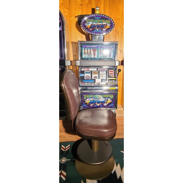 AUTHENTIC TRIPLE DIAMOND HAYWIRE IGT CASINO SLOT MACHINE W/ CHAIR 