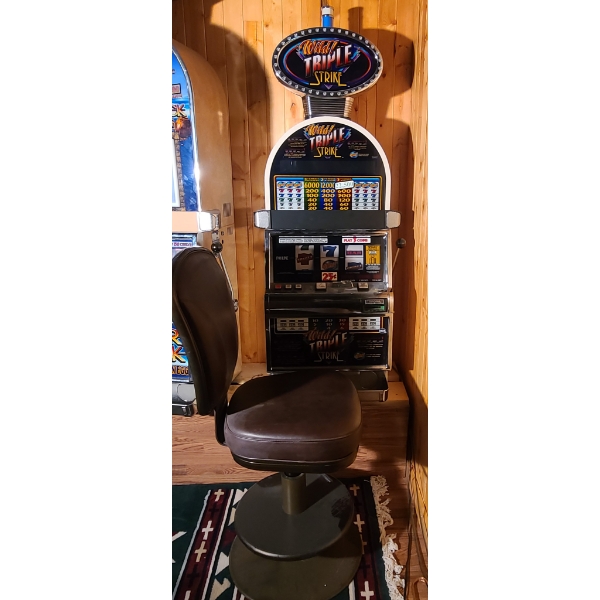 AUTHENTIC WILD TRIPLE STRIKE IGT CASINO SLOT MACHINE W/ CHAIR 