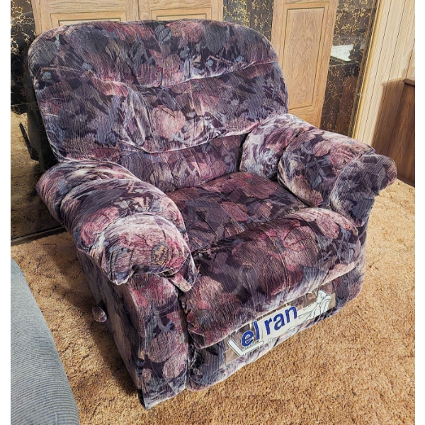 EL RAN CANADA RECLINING CHAIR