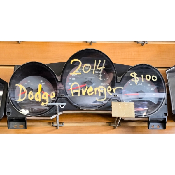 SALVAGE DASHBOARD FOR 2014 DODGE AVENGER