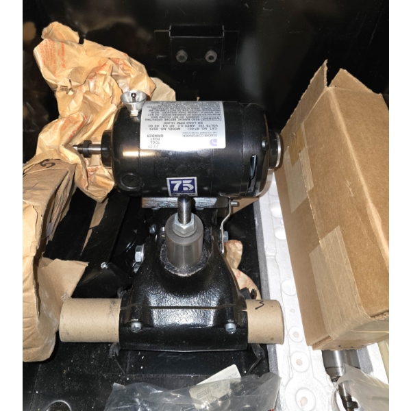 DUMORE 3/4 HP TOOL POST GRINDER