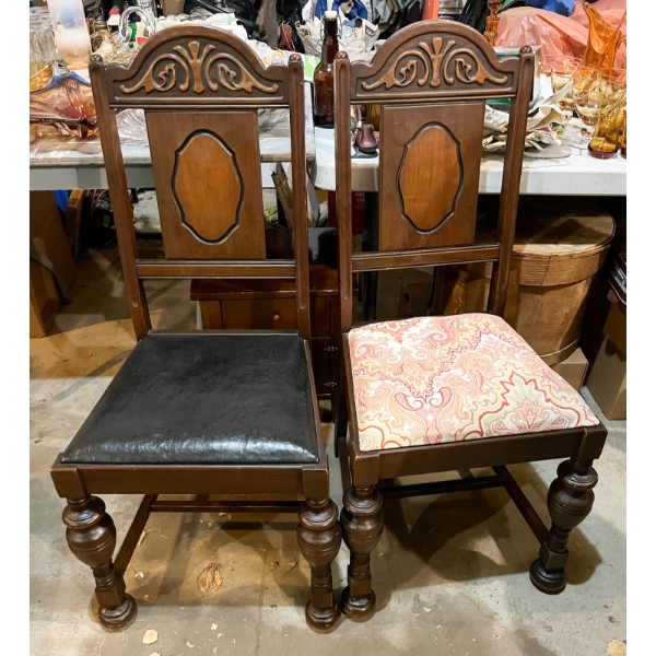 2 VINTAGE WOODEN CHAIRS