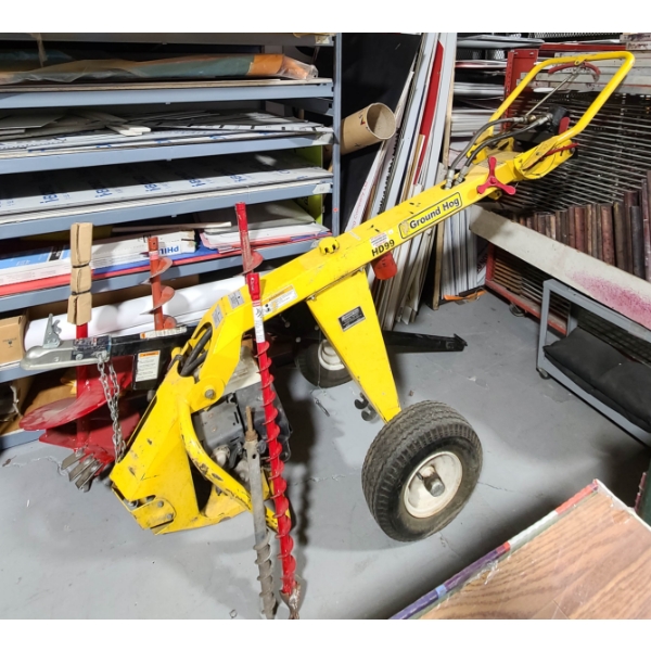 HD99 GROUND HOG HYDRAULIC EARTH AUGER W/ 4 AUGER HEADS