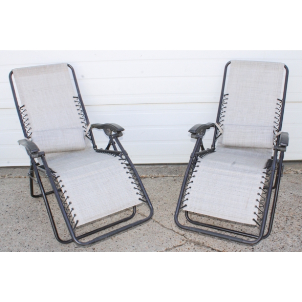 2 ZERO GRAVITY LOUNGE CHAIRS