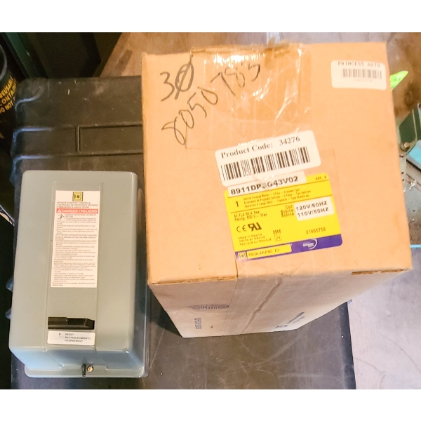 NEW SQUARE D BREAKER BOX