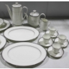 Image 3 : 34 PC BRIARCLIFFE MIKASA NRUMI BONE CHINE DINNERWARE SET