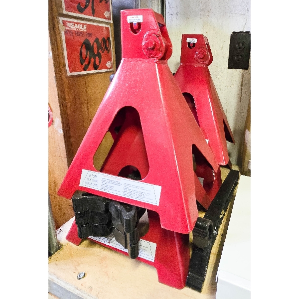 FOUR NEW 6 TON JACK STANDS