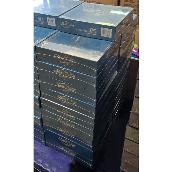 19 TRIVIAL PURSUIT CLASSIC EDITION GAME BY HASBRO