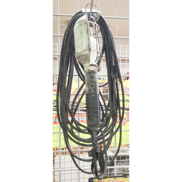 HANGING WORK LIGHT - USED
