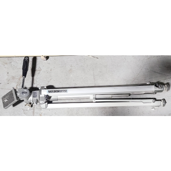 VELBON STUDIO PRO MODEL AG ADJUSTABLE CAMERA TRIPOD