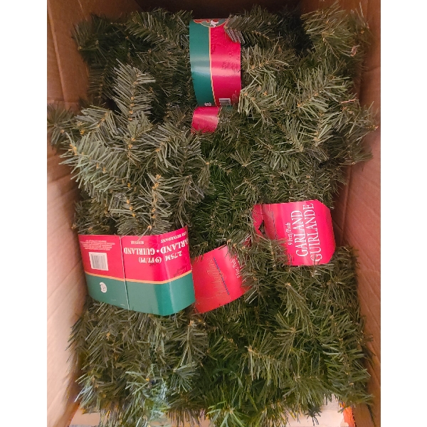 18 NEW 9 FT GARLAND