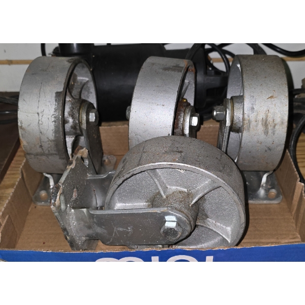 4 FIXED METAL CART CASTERS