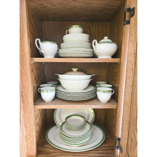VINT. ALFRED MEAKING "KINGSDALE" BONE CHINA SET