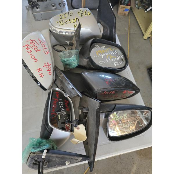 ASSORTED SALVAGED SIDE MIRRORS