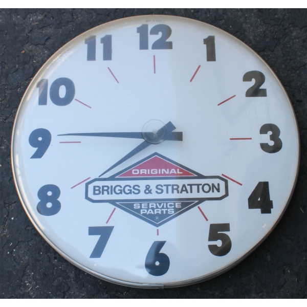18" BRIGGS & STRATTON SHOP CLOCK - BATTERY OPERATED