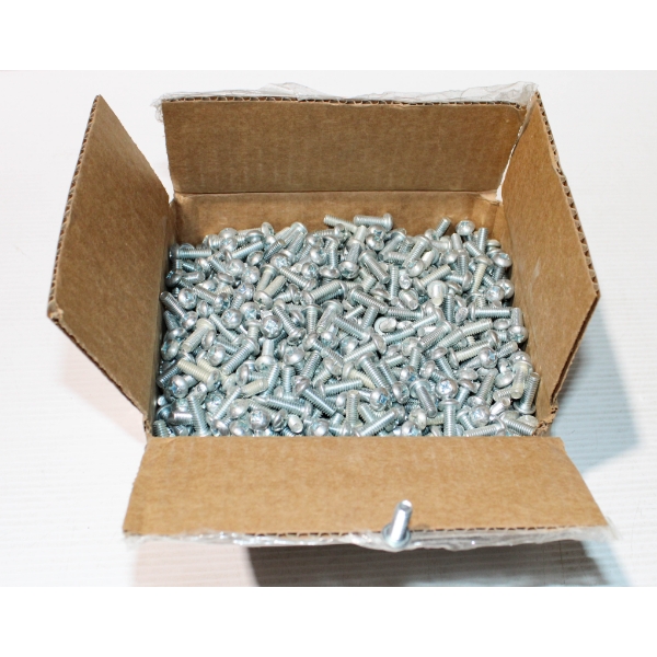 750+PC NEW 3/4" LONG X 1/4" PAN HEAD BOLTS