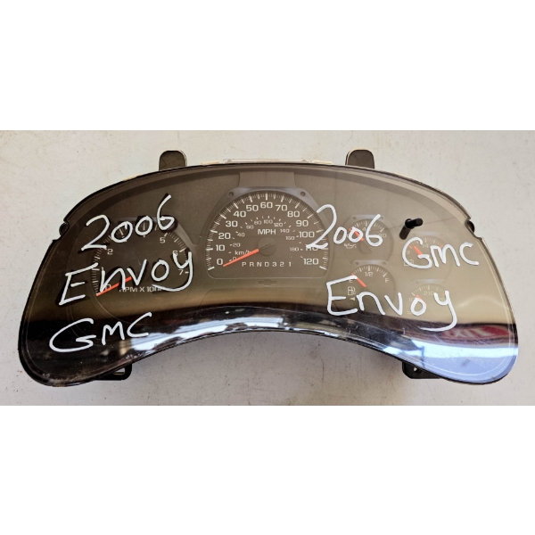 SALVAGE DASHBOARD FOR 2006 GMC ENVOY