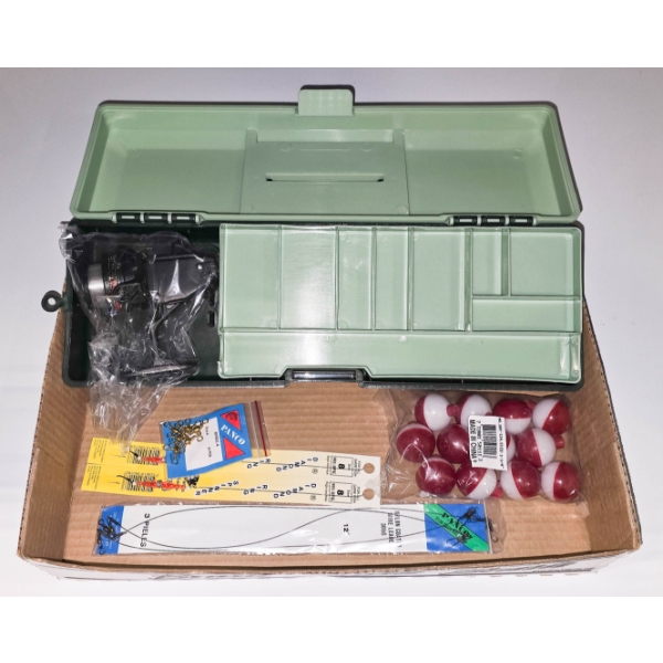 TACKLE BOX - FISHING REEL & ASST. FISHING TACKLE