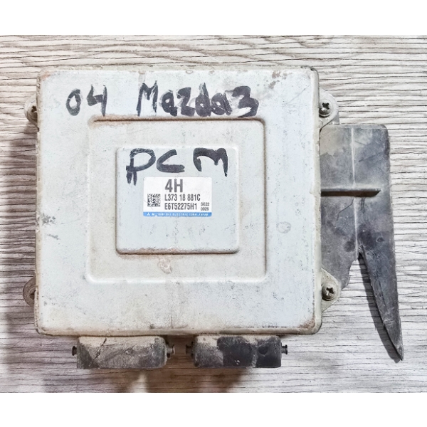 SALVAGED 2004 MAZDA PCM