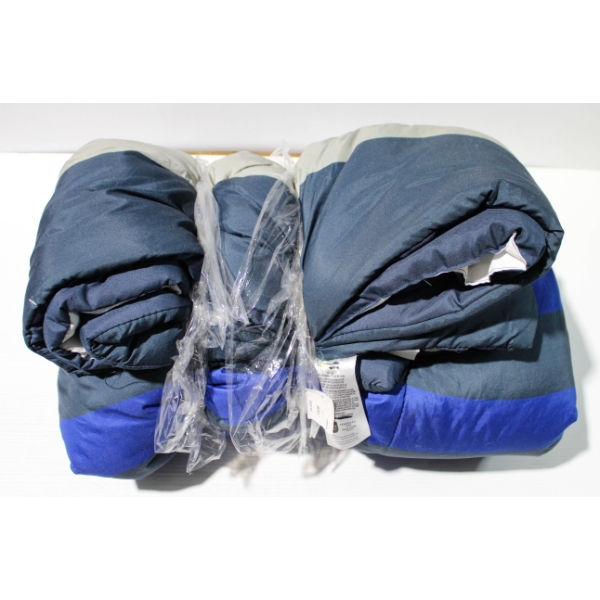 GREY BLUE QUILTED BLANKET