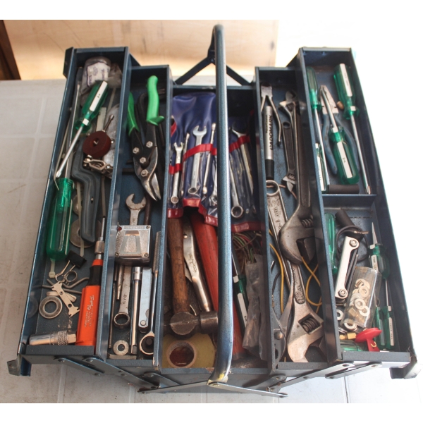 METAL TOOL BOX W/ CONTENTS - 22" X 8"