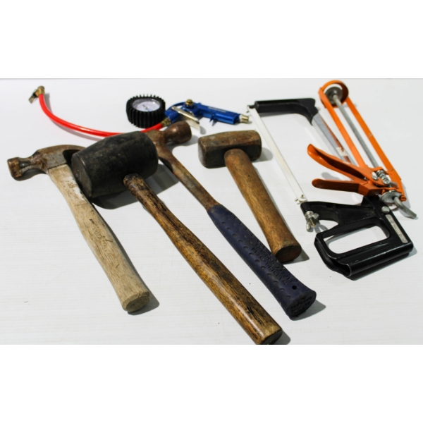 CARPENTRY TOOLS - HAMMERS - SAW ETC.