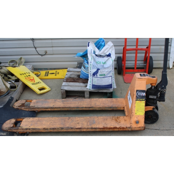 5500 LBS TITAN LIFT-RITE PALLET JACK