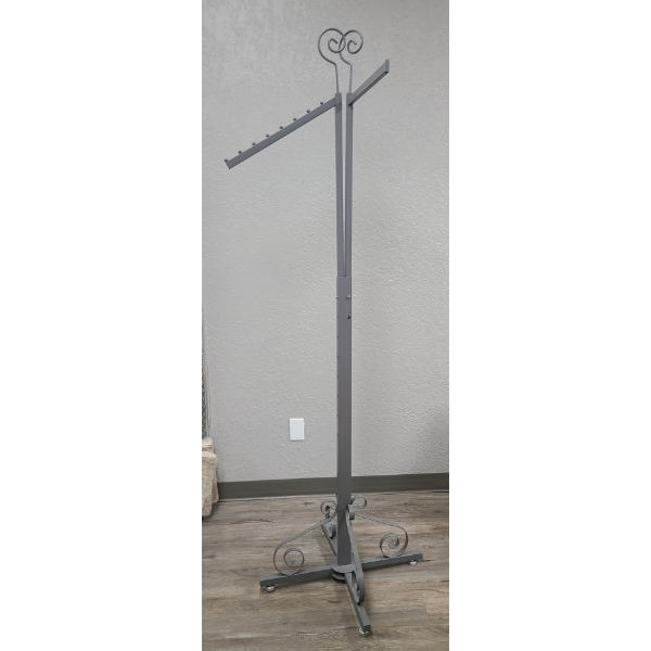 RETAIL CLOTHING METAL DISPLAY STAND