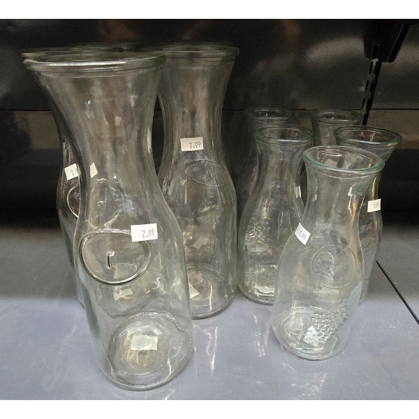 10 GLASS VASES 5 OF EACH SIZE
