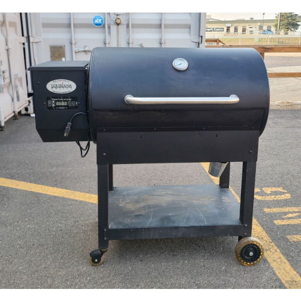 LOUISIANA GRILLS BROIL KING SMOKE BARBECUE GRILL